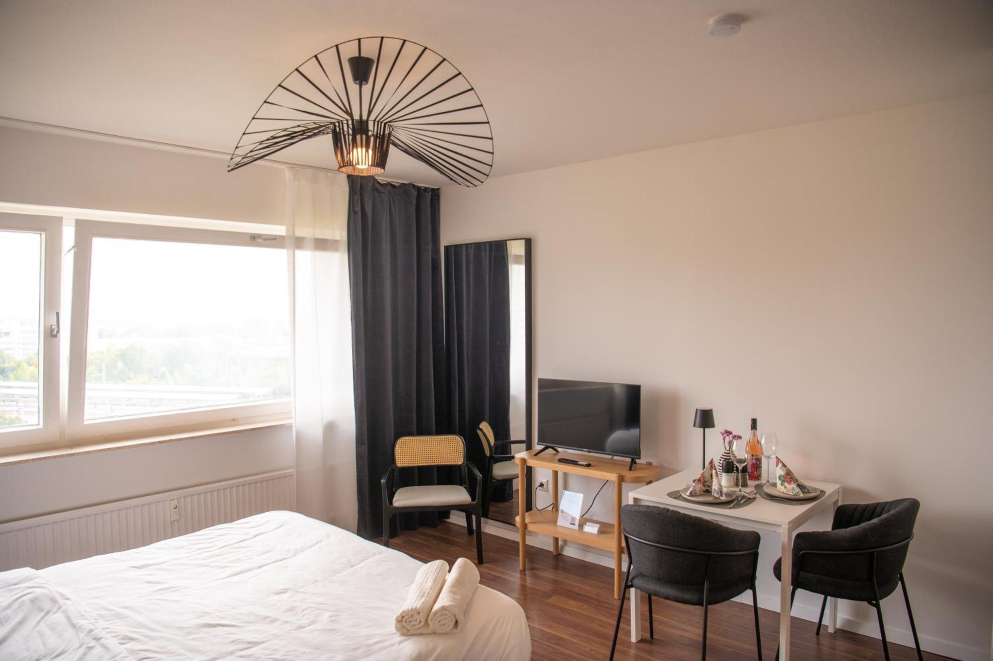 Apartments Strauss Near Bs-Hauptbahnhof Брауншвейг Экстерьер фото