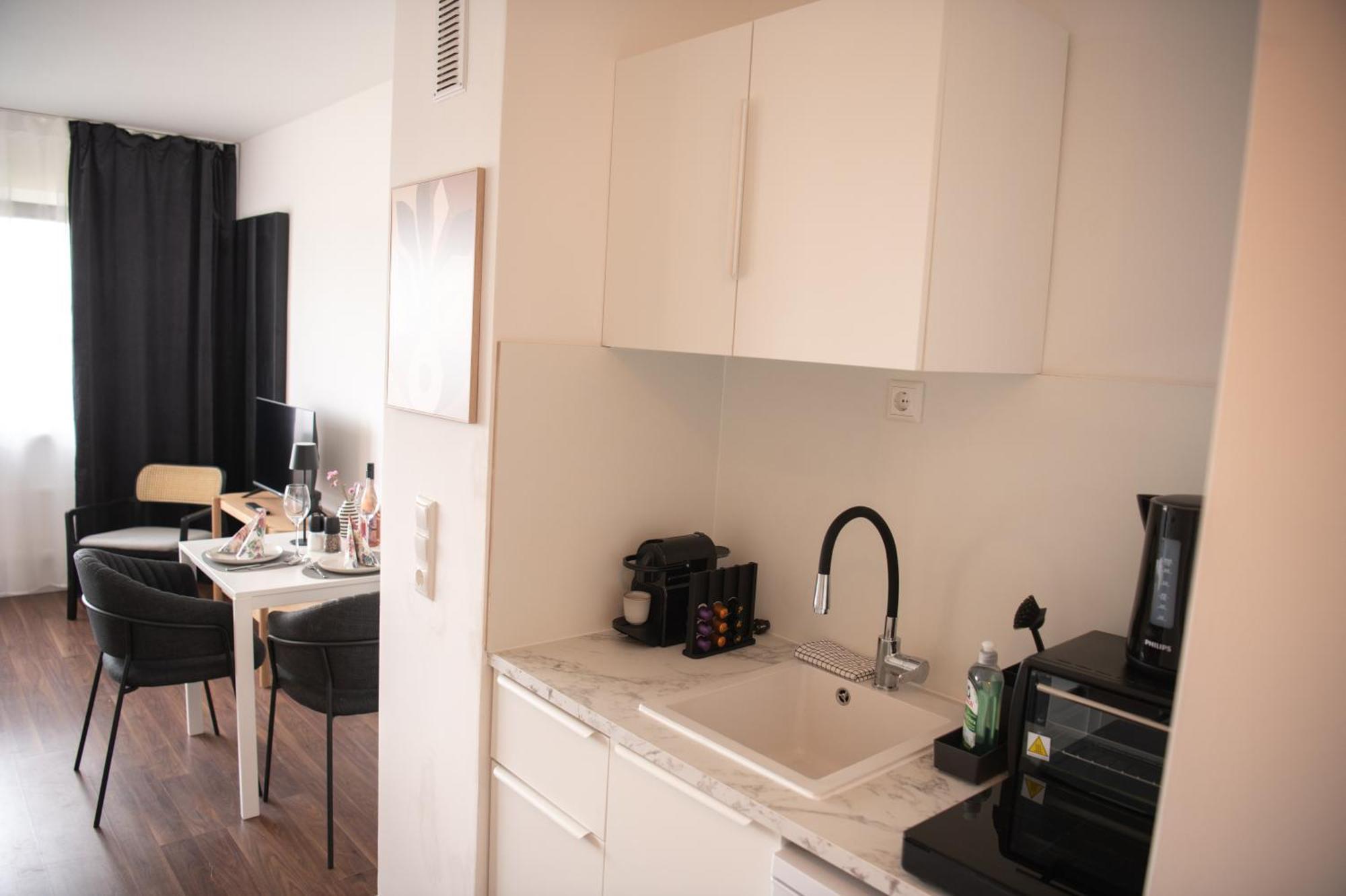 Apartments Strauss Near Bs-Hauptbahnhof Брауншвейг Экстерьер фото